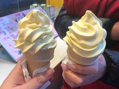 凤梨冰淇淋-麦当劳(新达汇三林店)