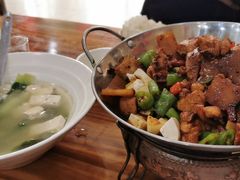 -小三峡食府(西五路店)