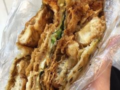 -正宗杂粮煎饼香软鸡蛋饼