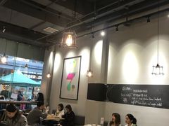 大堂-HELLO 27 意面·沙拉·帕尼尼