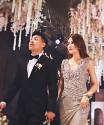 -莫小姐婚纱