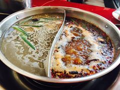 -老石黑山羊毛驴肉火锅(金凯广场店)