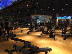 -康斐斯健身(银泰创意城店)