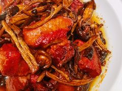 野菌瓦罐肉-千百味红餐厅·江西菜(绿地双子塔店)