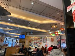 大堂-潮庭港式茶餐厅·熊仔奶茶(同济广场店)