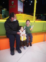 -蹦蹦跳跳(新奥购物中心店)