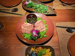 卡拉山火塘烧肉-花马天堂云南餐厅 Lost Heaven(外滩店)