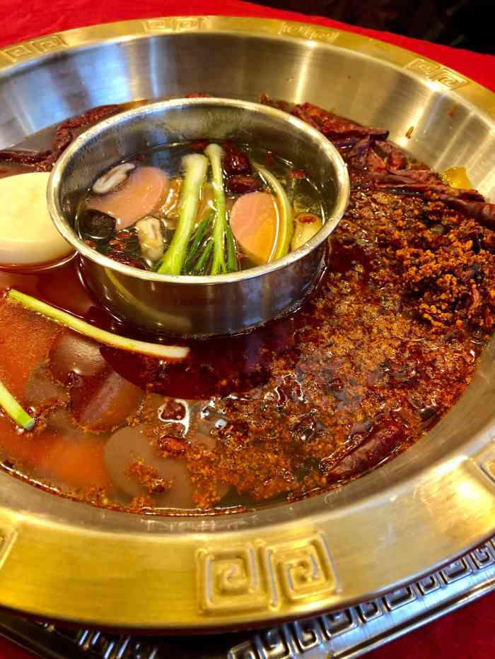 重庆两路口火锅(紫荆店)