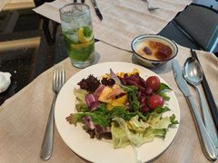 -东方红海鲜百汇(国际大厦店)