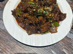 -老街烧烤大排档·地道湖北菜·龙虾馆(汉口火车站店)