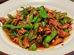 辣椒炒肉-阿瓦山寨·湘菜现炒·剁椒鱼头王(咸阳总店)