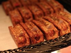 -Salon de The de Joel Robuchon(外滩18号店)