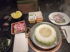 -得意咚瓜·顺德鱼生·冬瓜火锅(深圳首店)