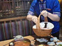 -野山舂·贵州现舂酸汤牛肉(东山店)