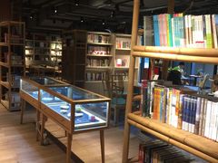 -光海书局(南京东路第一百货店)