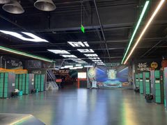 -极限PLAY运动娱乐新世界·团建派对潮玩休闲馆·室内蹦极高空游乐园
