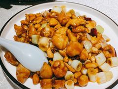 宫爆鸡丁-雲蜀龙阁·金牌水煮鱼(方庄店)