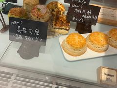 -SKROLL卡特司库·蛋糕定制·生吐司·司康(古北程家桥店)