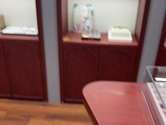 -亨得利(淮海中路店)