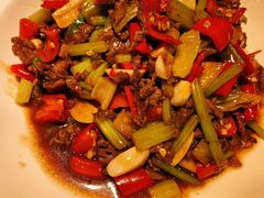 小炒牛肉-魏铭鱼头捞饭(晋阳路店)