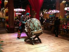 -老滇山寨•云南特色菜•地方菜•民族风情歌舞表演(金碧店)