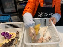 -万记麻辣烫国展总店