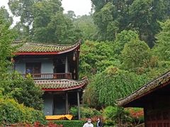 -峨眉山报国寺