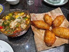 -何妹湿辣牛肉·粤式烧烤砂煲(桂雅路店)