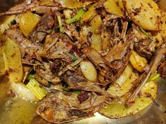 主打的干锅鸭头-安诚居干锅鸭头(八角店)