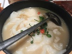 酸汤鱼-小大董·烤鸭(凤凰汇店)