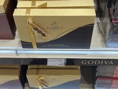 -中免(澳门机场免税店)