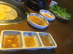 -豚豚猪村烤肉·韩国烤肉(总店)