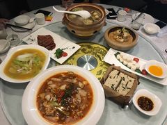 -東舍食唐精品陕菜馆
