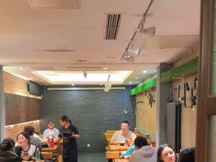 -万记麻辣烫国展总店