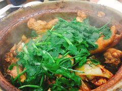 招牌家鸡煲-渝君重庆火锅(嘉宾路店)
