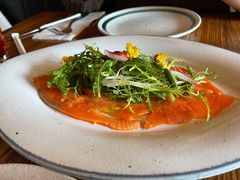 烟熏三文鱼沙拉-PIZZA BIANCA(民园店)