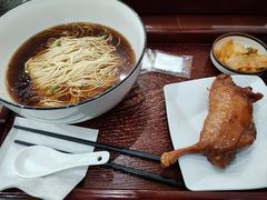 -百年老字号·观振兴蟹黄面·三虾面·苏式面(观前街富仁坊巷店)