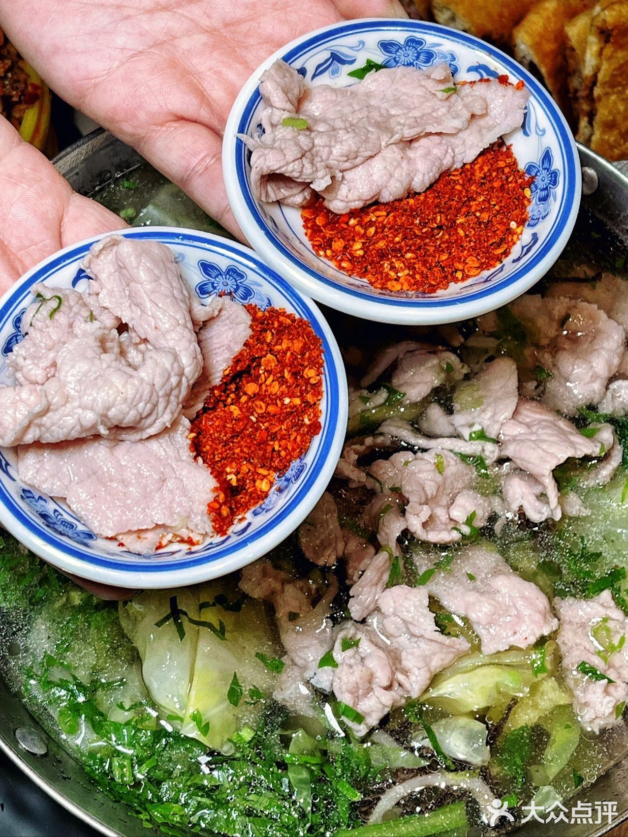 北京首店‼️甜滋滋的乐山甜皮鸭巨好吃🔥满满都是馅的牛肉饼超绝