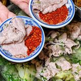 北京首店‼️甜滋滋的乐山甜皮鸭巨好吃🔥满满都是馅的牛肉饼超绝