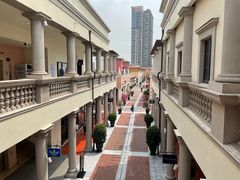 -佛罗伦萨小镇广佛名品奥特莱斯(疏港路店)