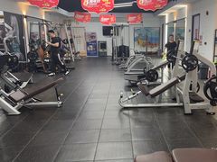 -健变健身俱乐部(前海天虹商场店)