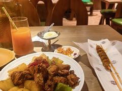 公路沙湾大盘鸡-耶里夏丽·新疆菜·28年喀什老馆(田林东路店)