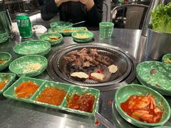 -欧巴炭烤肉오빠숯불구이(南京东路店)