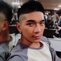 -Hair Co.一间沙龙