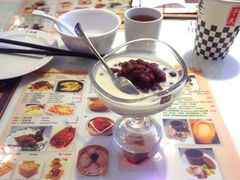 -新大咀港式茶餐厅(宝山万达店)