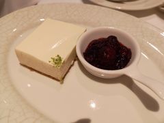 -La Petite Maison (LPM) Hong Kong