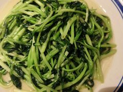 -八府香鸭·啫啫煲(华山路店)