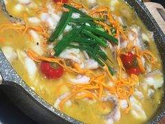 -山城外·非遗酸菜鱼(财富中心店)