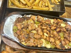 -老东镇啤酒屋海鲜加工·蒸汽海鲜·海鲜烧烤(台东店)