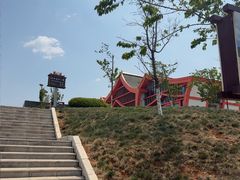 -彩色沙林风景区